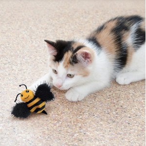 KONG Cat Better Buzz Bee - zabawka pszczółka z kocimiętką