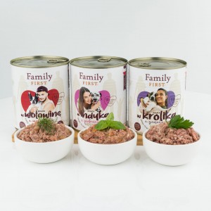 FAMILY FIRST Puszka dla psa Bogata w wołowinę z marchewką 800g