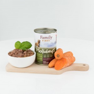 FAMILY FIRST Puszka dla psa Indyk/kurczak/marchew 400g