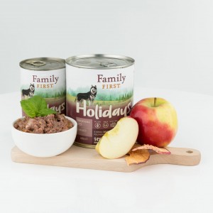 FAMILY FIRST HOLIDAYS Puszka dla psa Dziczyzna/gęś/jabłko 400g