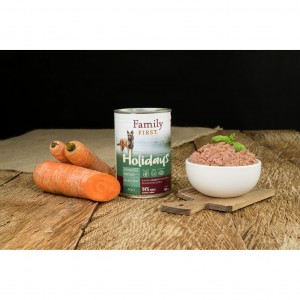 FAMILY FIRST Puszka dla psa Jagnięcina/królik/marchew 400g