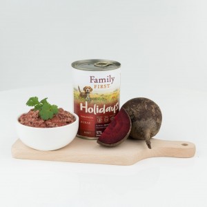 FAMILY FIRST Puszka dla psa Wołowina/burak 400g