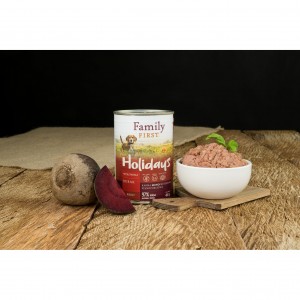 FAMILY FIRST Puszka dla psa Wołowina/burak 400g