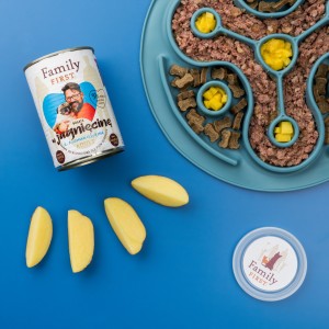 Family First Dog Jagnięcina z ziemniakami 400g (puszka)