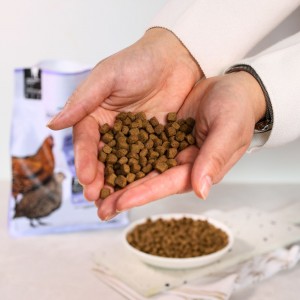 WIEJSKA ZAGRODA dla kota po sterylizacji Kurczak z przepiórką